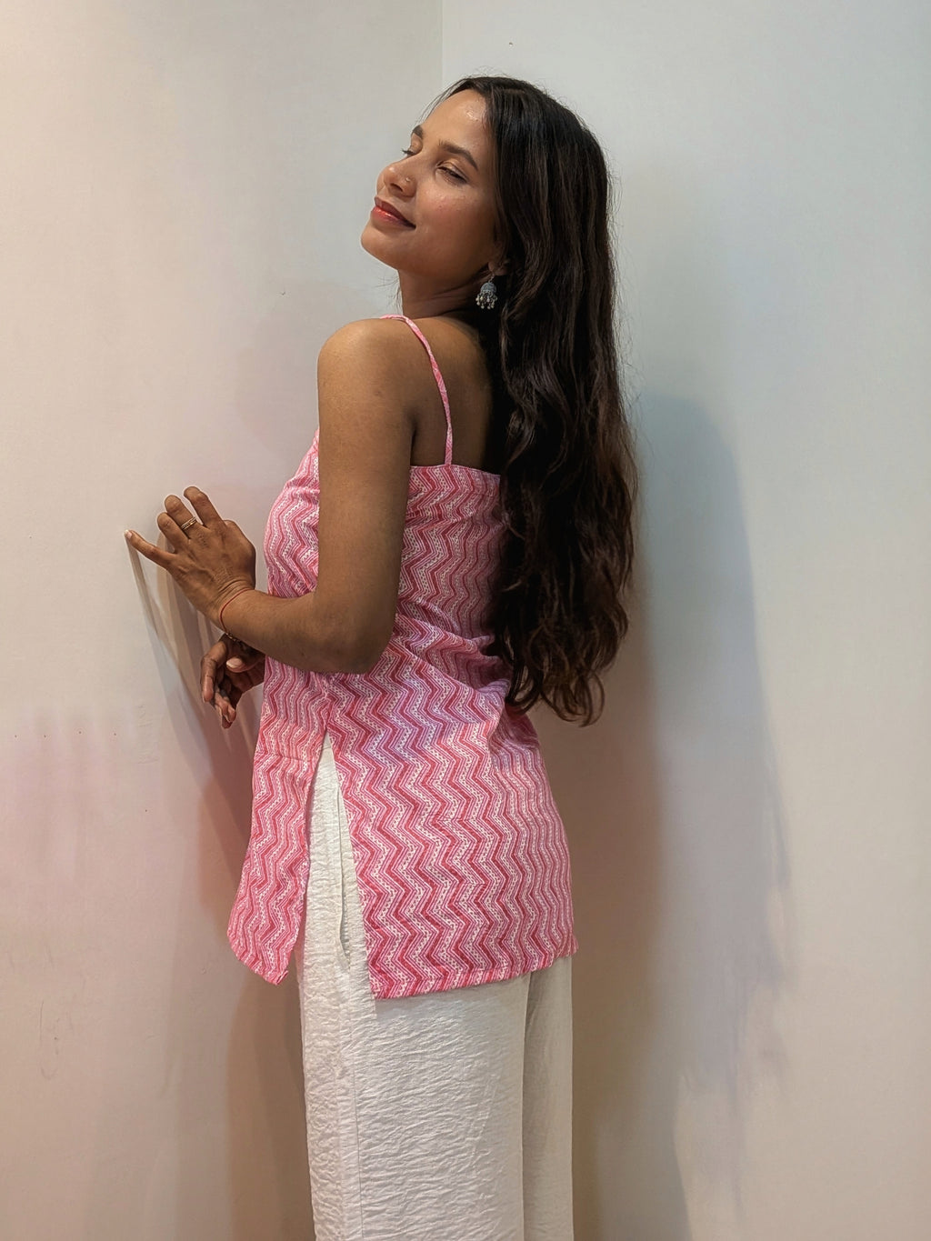 Aayushi-Pink T-shirt kurti