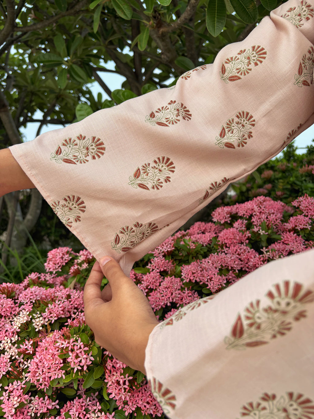 Rini Gulabo Kurti