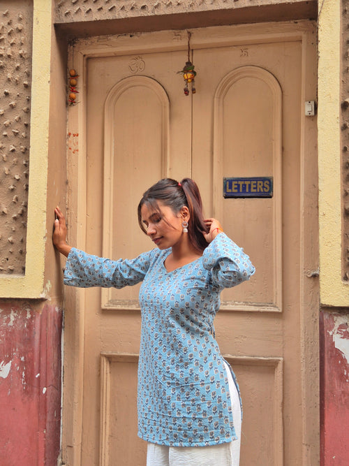 Dristi Bell Selvess Kurti